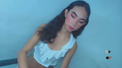 Snapshot of urpretty_mistake chatting on February 12, 6:41 am urpretty_mistake online show from February 12, 6:41 am
