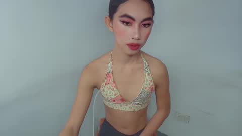 Snapshot of urpretty_mistake chatting on February 20, 6:37 am urpretty_mistake online show from February 20, 6:37 am