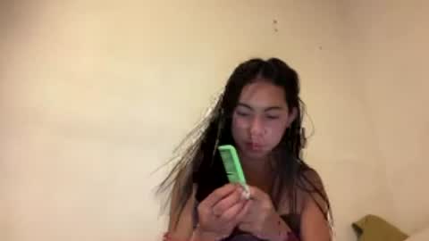 urpretty_mistake online show from July 13, 9:45 am