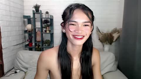 ursandra_xx online show from January 4, 5:26 pm