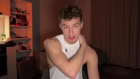 ursaotome online show from October 7, 4:04 pm