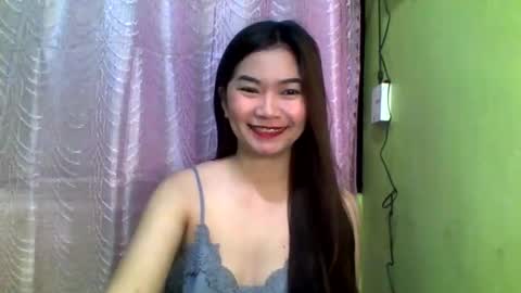 Snapshot of ursecret_desire chatting on May 16, 11:09 am Madison online show from May 16, 11:09 am