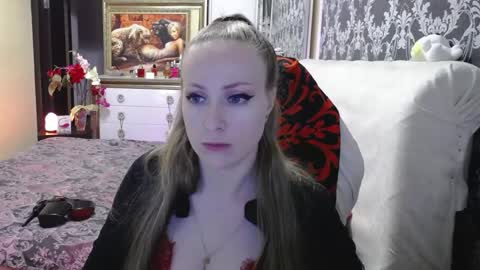 UrSecretTreasure88 online show from June 4, 7:36 am