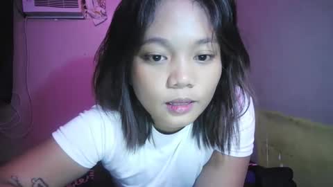 Snapshot of ursexy_ash chatting on March 11, 3:29 pm ash online show from March 11, 3:29 pm