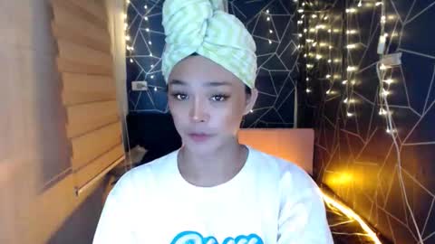 TYRA online show from October 27, 6:28 am