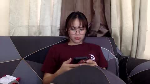 ursexypinayy online show from March 27, 7:36 am