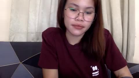 ursexypinayy online show from March 27, 8:26 am