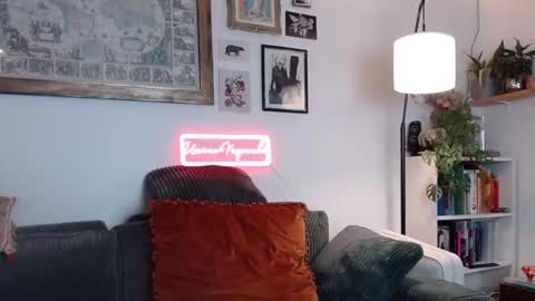 Ursinae online show from February 17, 12:21 am