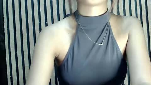 Snapshot of urskinny_girl chatting on February 2, 2:13 pm Jane online show from February 2, 2:13 pm