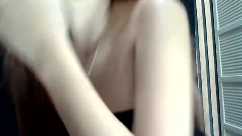Snapshot of urskinny_girl chatting on February 5, 10:51 am Jane online show from February 5, 10:51 am