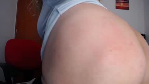 Eveling Blanco  online show from March 8, 4:06 pm