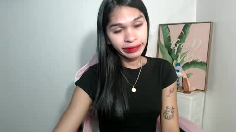 ursweet_zeviixx online show from September 21, 8:05 am