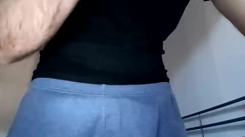 ursweetdreamx online show from April 25, 9:01 am