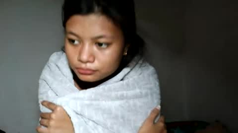 Snapshot of ursweetereca18 chatting on June 5, 1:50 pm ERECA online show from June 5, 1:50 pm