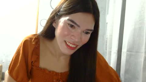 Snapshot of urtrans_sheenlyn chatting on June 27, 12:55 pm urtrans_sheenlyn online show from June 27, 12:55 pm