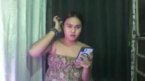 Snapshot of urunexpensivecamilla chatting on November 12, 8:48 am YOURGIRLCAMILLA online show from November 12, 8:48 am