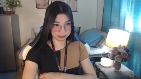 Ashley Kate Mateo Gray online show from February 13, 8:06 am