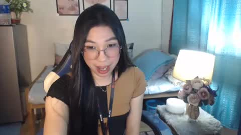 Ashley Kate Mateo Gray online show from February 19, 2:12 pm