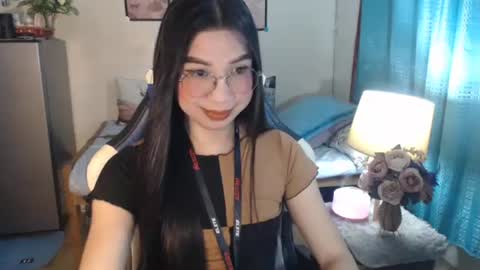 Ashley Kate Mateo Gray online show from February 21, 5:35 am