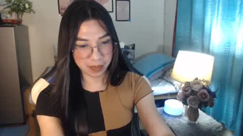 Ashley Kate Mateo Gray online show from February 21, 12:06 pm