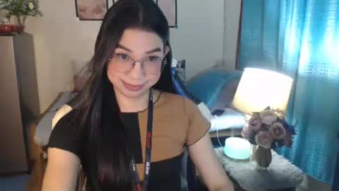 Ashley Kate Mateo Gray online show from February 25, 10:04 am