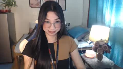 Ashley Kate Mateo Gray online show from February 27, 11:31 am