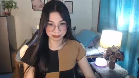 Ashley Kate Mateo Gray online show from March 8, 11:27 am