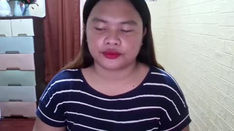 Snapshot of urwifematerial69_ chatting on February 3, 9:52 am Bella Miles Olivia online show from February 3, 9:52 am