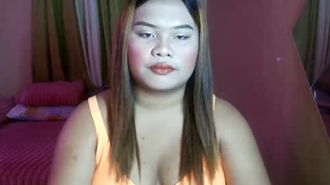 Snapshot of urwifematerial69_ chatting on February 22, 11:20 am Bella Miles Olivia online show from February 22, 11:20 am