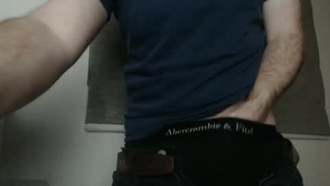 Snapshot of us5030 chatting on February 14, 5:32 pm US5030 online show from February 14, 5:32 pm