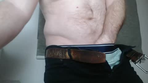 Snapshot of us5030 chatting on April 1, 10:07 pm US5030 online show from April 1, 10:07 pm