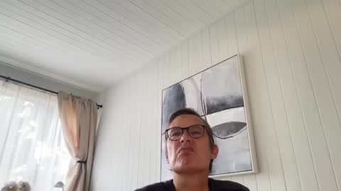 P online show from November 19, 7:14 pm