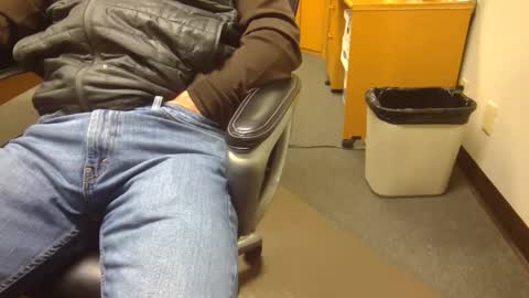 useemie online show from November 20, 9:14 pm