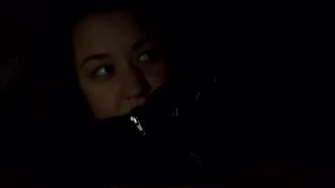 usefulhole online show from December 17, 2:28 am