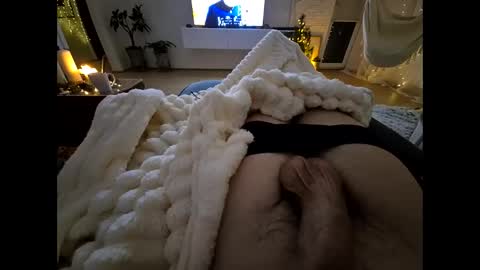 Snapshot of userlive chatting on December 7, 9:00 pm userlive online show from December 7, 9:00 pm