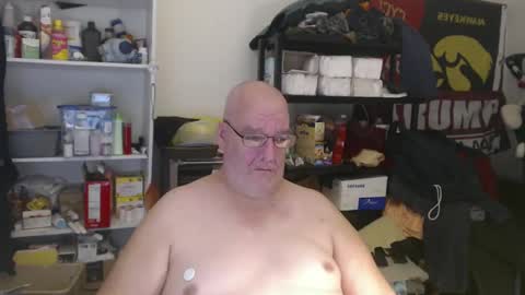 Eric online show from December 10, 3:30 am