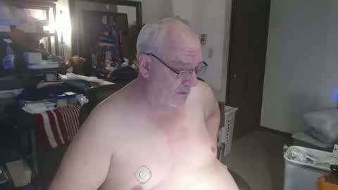 Snapshot of usgoober chatting on February 23, 12:46 pm Eric online show from February 23, 12:46 pm