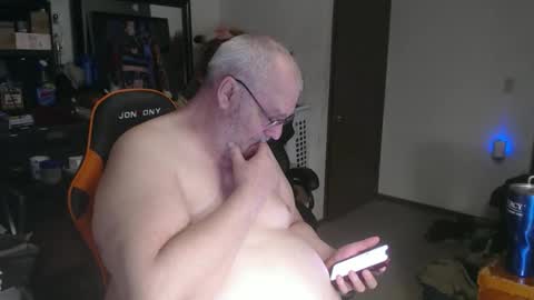 Snapshot of usgoober chatting on March 4, 2:50 am Eric online show from March 4, 2:50 am