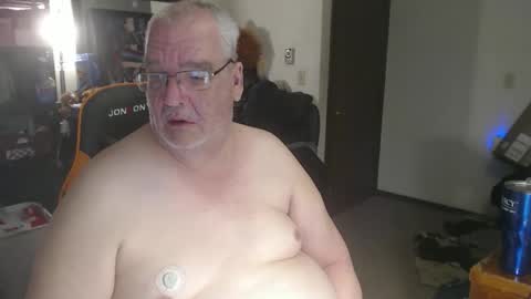 Snapshot of usgoober chatting on March 11, 12:22 pm Eric online show from March 11, 12:22 pm