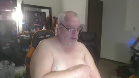 Snapshot of usgoober chatting on March 12, 12:22 pm Eric online show from March 12, 12:22 pm