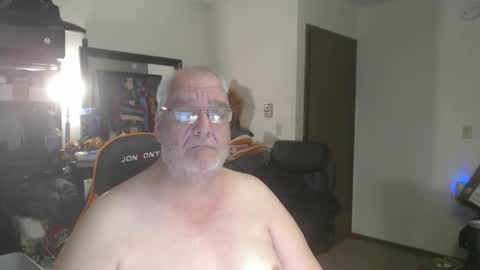 Snapshot of usgoober chatting on March 17, 11:46 am Eric online show from March 17, 11:46 am