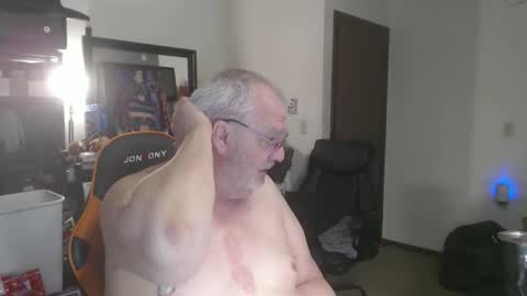 Snapshot of usgoober chatting on March 23, 11:47 am Eric online show from March 23, 11:47 am