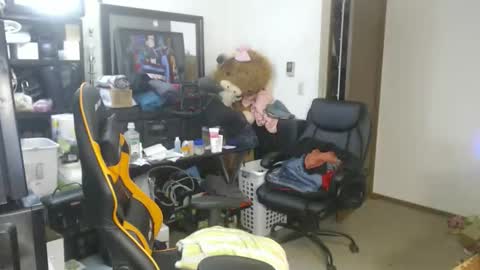 Snapshot of usgoober chatting on May 17, 1:18 pm Eric online show from May 17, 1:18 pm
