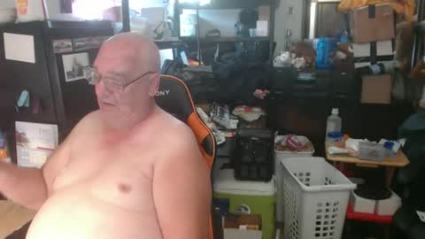 Snapshot of usgoober chatting on June 7, 12:09 pm Eric online show from June 7, 12:09 pm