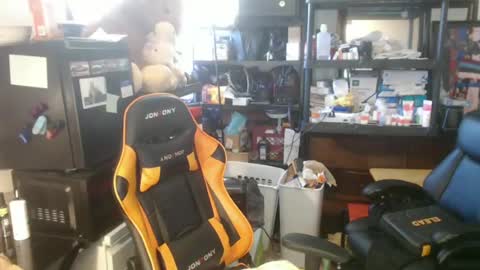 Snapshot of usgoober chatting on June 14, 12:40 pm Eric online show from June 14, 12:40 pm