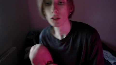Snapshot of usuck364662 chatting on December 21, 5:03 am Excuse me online show from December 21, 5:03 am
