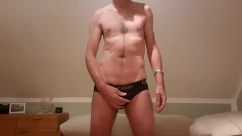 UWE online show from November 4, 7:13 pm