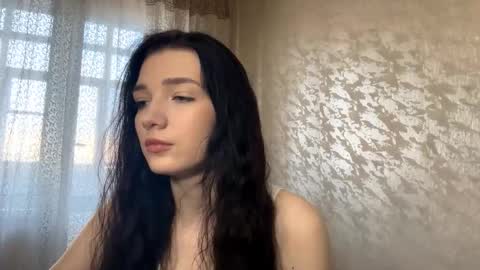 Snapshot of uwun_pinksi chatting on March 18, 11:13 am Lisi online show from March 18, 11:13 am