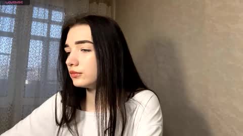 Snapshot of uwun_pinksi chatting on March 21, 1:26 pm Lisi online show from March 21, 1:26 pm