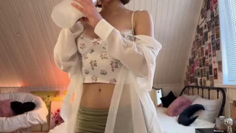 Anika On vacation online show from March 24, 1:05 pm